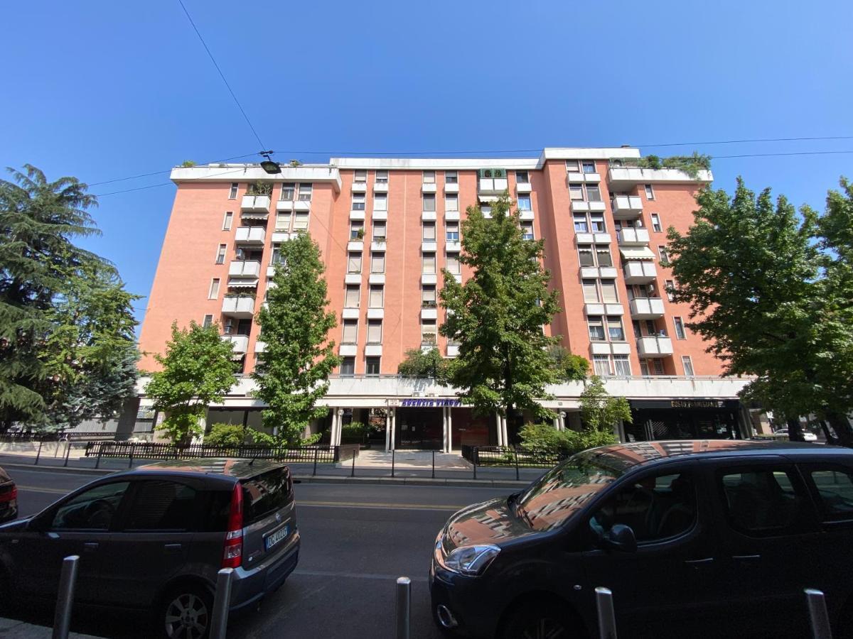Suite Boutique Moscova 米兰 外观 照片